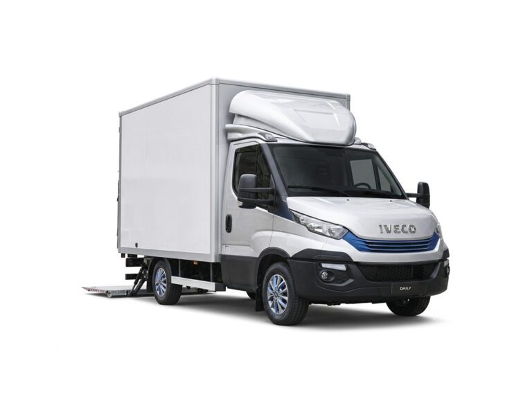 Iveco Daily Furgonato Con Sponda Idraulica
